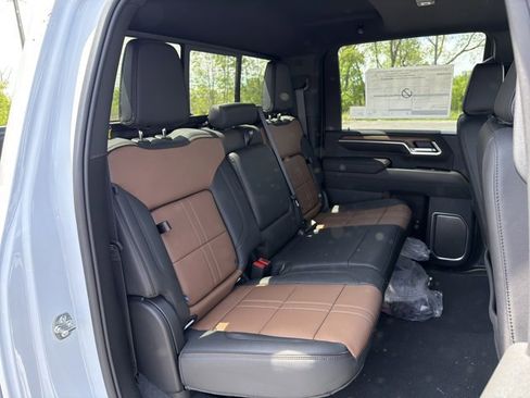 New 2026 Chevrolet Silverado 3500 High Country w/ High Country Premium Package AWD/4WD image 28