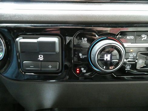 Certified 2025 Chevrolet Silverado 1500 LTZ w/ Max Trailering Package image 25