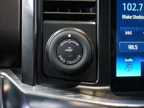 Used 2022 Ford F150 Lariat image 21