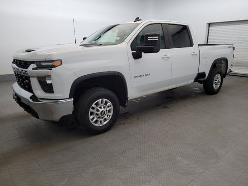 Used 2020 Chevrolet Silverado 2500 LT w/ Remote Start Package image 2