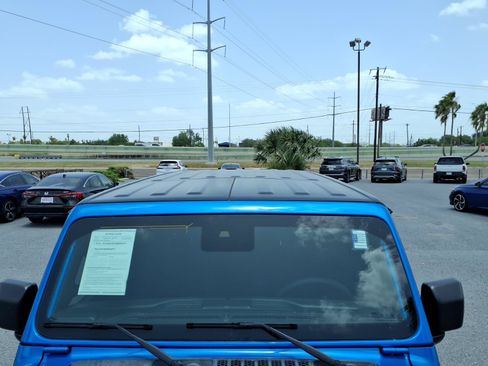 Used 2024 Jeep Wrangler Unlimited Sport AWD/4WD image 10