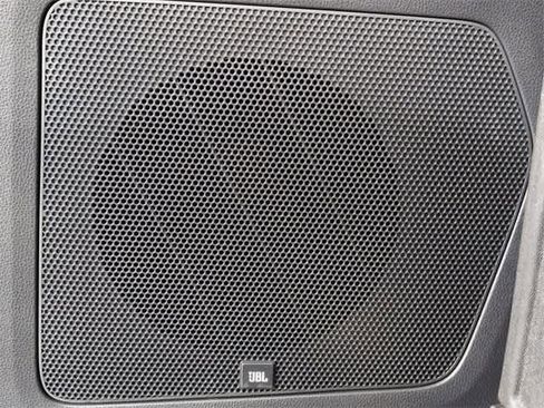 Used 2021 Toyota Highlander Limited image 32