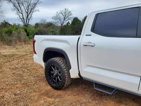 Used 2025 Toyota Tundra Limited image 42