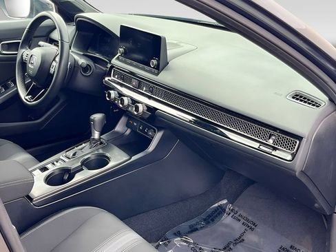 Used 2025 Honda Civic Sport image 26