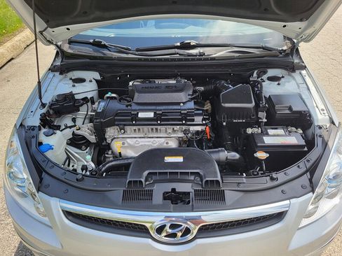 Used 2011 Hyundai Elantra GLS image 11