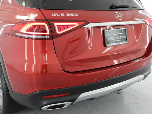Used 2020 Mercedes-Benz GLE 350 w/ Premium Package image 24