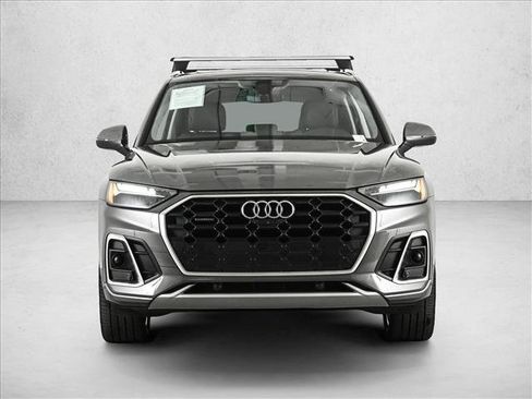 Used 2023 Audi Q5 2.0T Premium Plus w/ Premium Plus Package AWD/4WD image 2