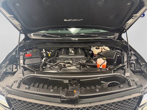 Certified 2023 Cadillac Escalade ESV V image 5