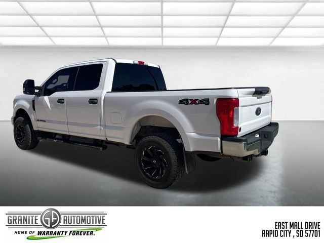 Used 2018 Ford F250 XLT w/ XLT Value Package AWD/4WD image 4