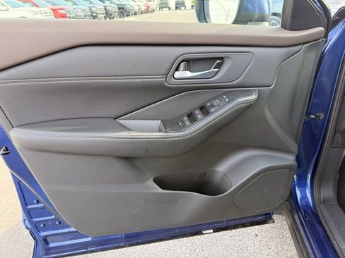 Certified 2023 Nissan Rogue SV w/ SV Premium B Package image 12