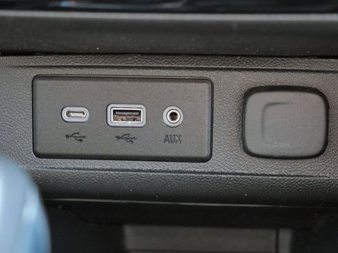 Used 2023 Buick Encore GX Select AWD/4WD image 48