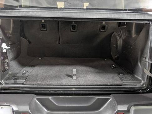 Used 2023 Jeep Wrangler Rubicon image 18