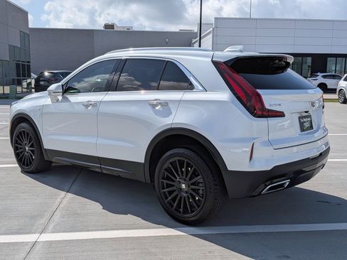 Used 2024 Cadillac XT4 Premium Luxury w/ Technology Package image 7