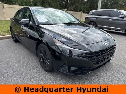 Certified 2022 Hyundai Elantra SEL w/ Cargo Package
