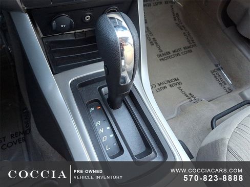 Used 2010 Ford Focus SE image 16