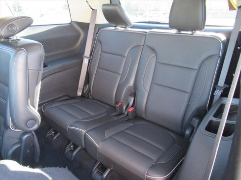 Used 2019 GMC Acadia Denali w/ Technology Package image 18