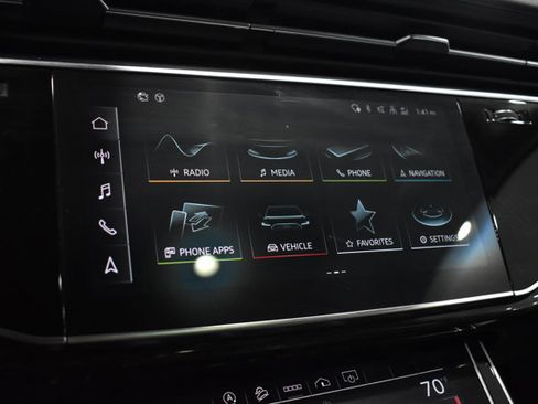 Used 2022 Audi Q7 3.0T Premium w/ Convenience Package image 21