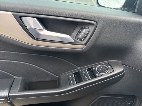 Used 2022 Ford Escape SEL image 67