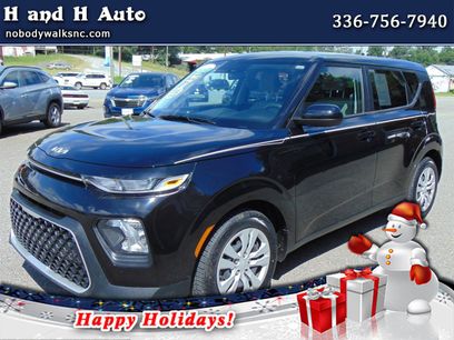 Used 2022 Kia Soul LX