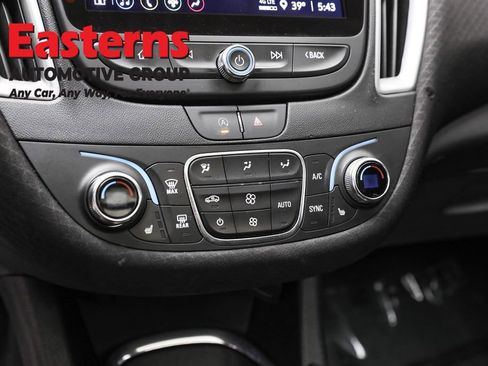 Used 2023 Chevrolet Malibu LT image 20