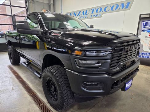 Used 2025 RAM 2500 Tradesman AWD/4WD image 3