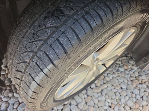Used 2014 Subaru Legacy 2.5i Limited AWD/4WD image 9