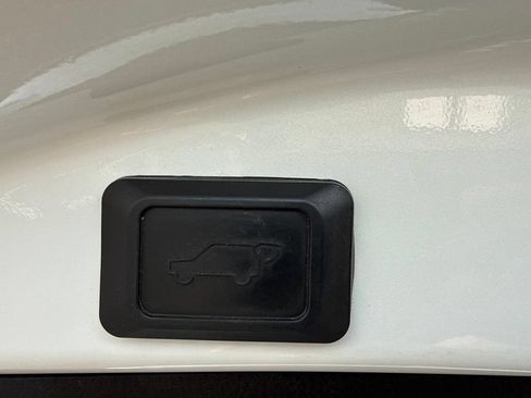 Used 2016 Toyota RAV4 Limited w/ Advanced Technology Package AWD/4WD image 11