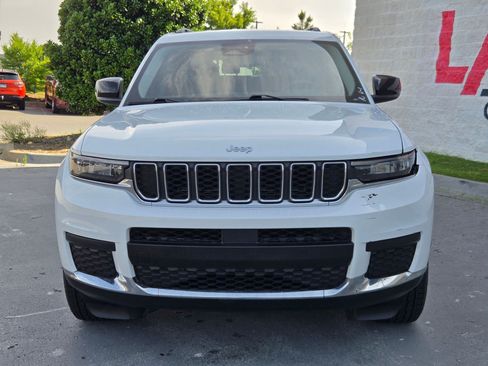 Used 2023 Jeep Grand Cherokee L Laredo w/ Luxury Tech Group I AWD/4WD image 2