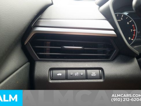 Used 2024 Nissan Altima 2.5 SR FWD image 33