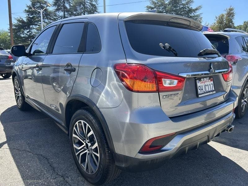 Used 2018 Mitsubishi Outlander Sport SE FWD image 5