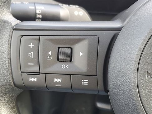 New 2026 Nissan Kicks SV image 9