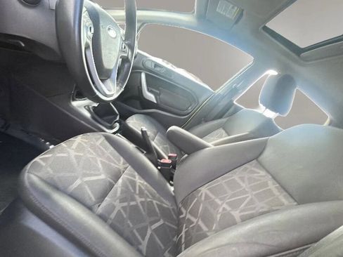 Used 2012 Ford Fiesta SES FWD image 9