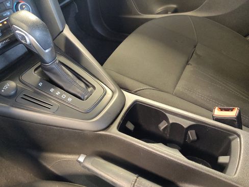 Used 2018 Ford Focus SEL FWD image 26