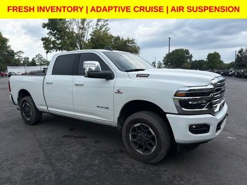 Used 2025 RAM 2500 Laramie AWD/4WD image 1