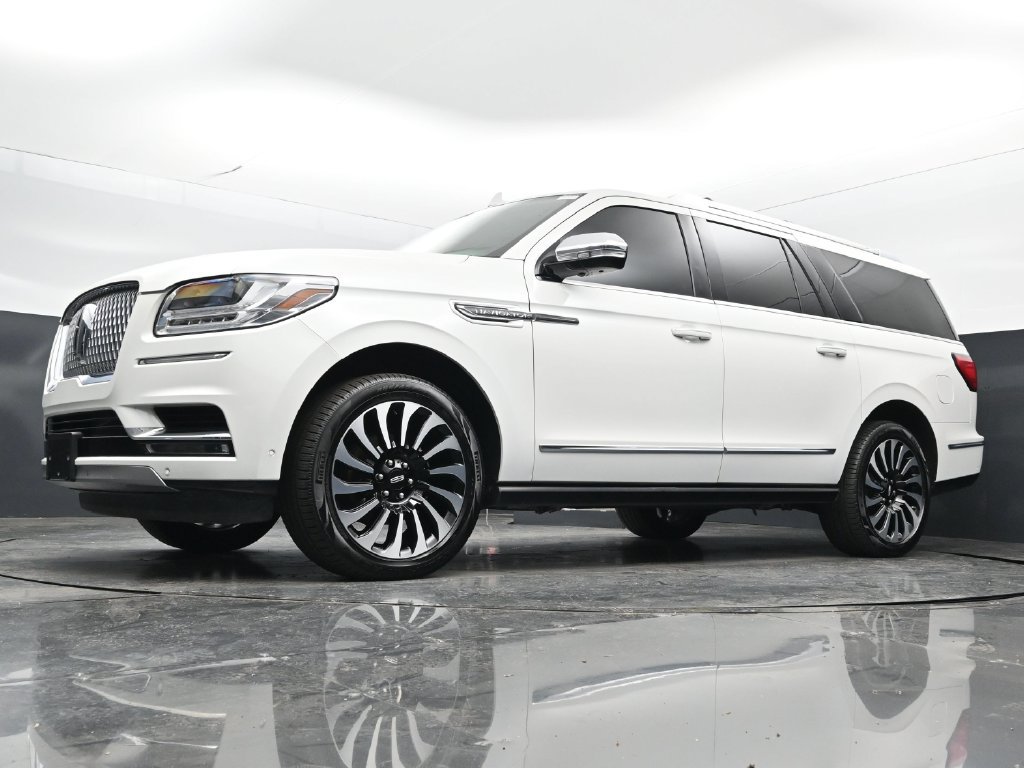 Used 2021 Lincoln Navigator L Black Label w/ Cargo Convenience Package AWD/4WD image 24