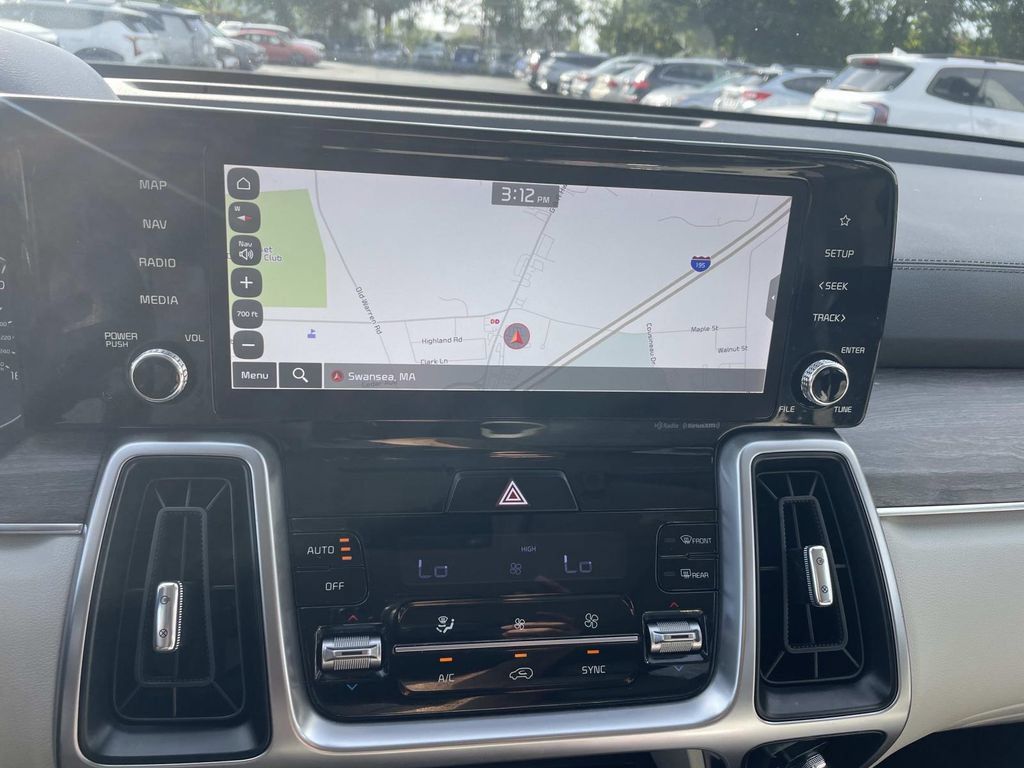 Used 2023 Kia Sorento S w/ Panoramic Sunroof Package AWD/4WD image 24