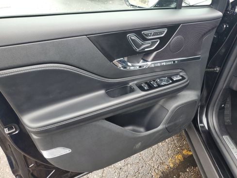 Certified 2023 Lincoln Corsair Reserve w/ Equipment Group 201A image 10