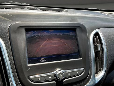 Used 2020 Chevrolet Equinox LT AWD/4WD image 15