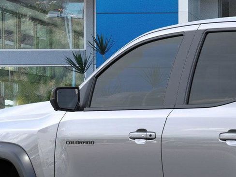 New 2026 Chevrolet Colorado ZR2 w/ Technology Package AWD/4WD image 12