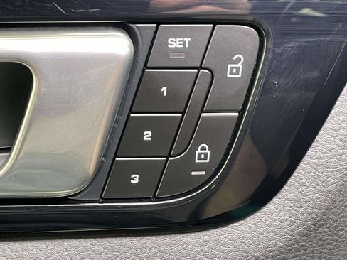 Certified 2023 Porsche Cayenne S Platinum AWD/4WD image 36