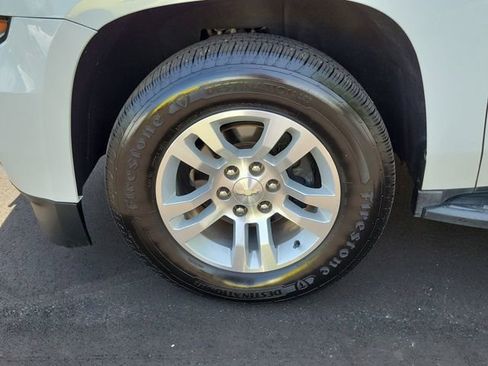 Used 2019 Chevrolet Tahoe LS RWD image 6