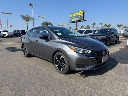 New 2025 Nissan Versa SR w/ Trunk Package