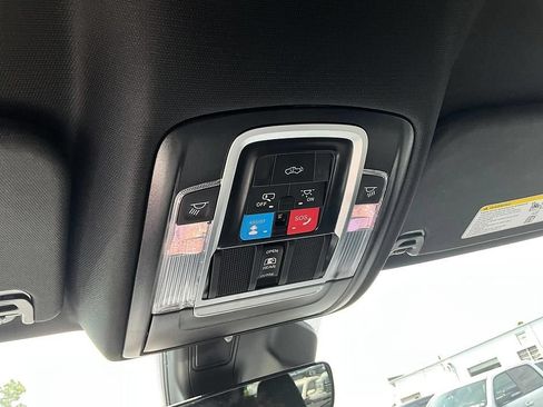 Used 2025 RAM 1500 Big Horn AWD/4WD image 26