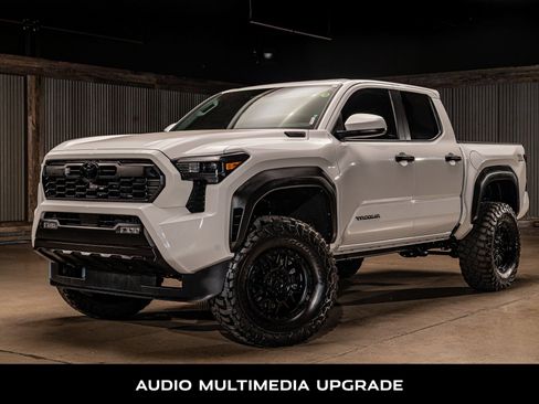 Used 2026 Toyota Tacoma TRD Off-Road AWD/4WD image 5
