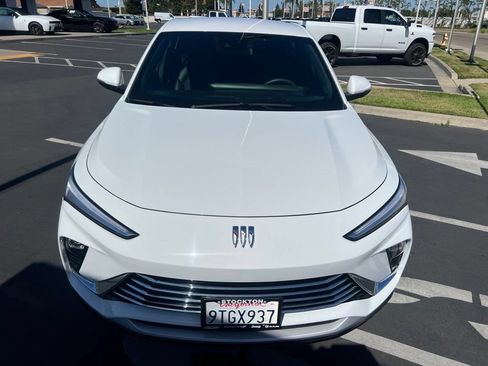 Used 2025 Buick Envista Preferred FWD image 4