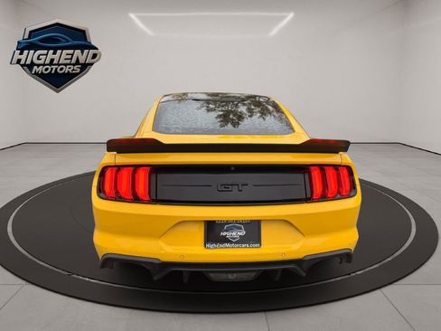 Used 2018 Ford Mustang GT w/ Black Accent Pkg RWD image 6