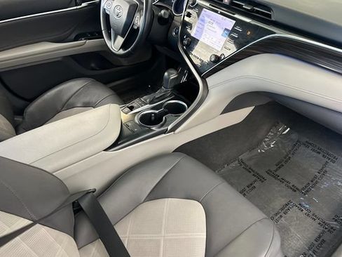 Used 2018 Toyota Camry XLE w/ Audio Package FWD image 19