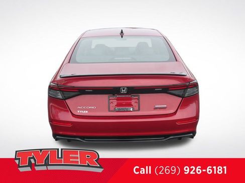Used 2024 Honda Accord Sport image 7