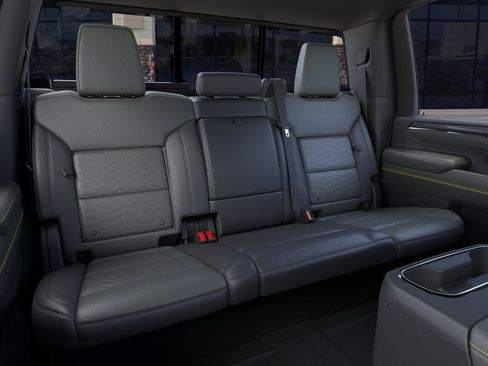 New 2026 Chevrolet Silverado 2500 ZR2 AWD/4WD image 17