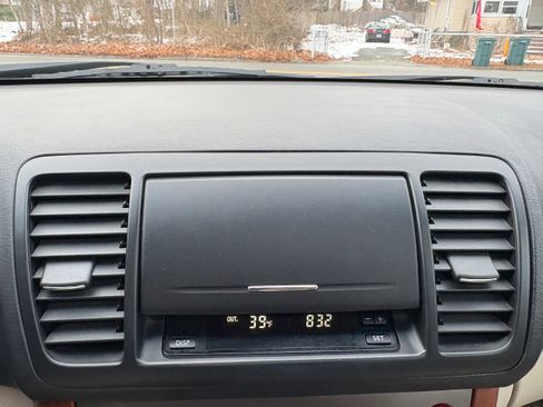 Used 2006 Subaru Outback 2.5i Limited image 32